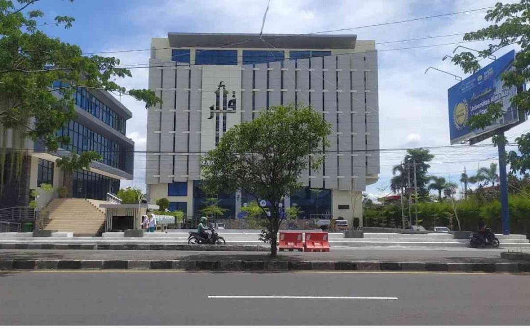 Kampus Universitas Alma Ata
